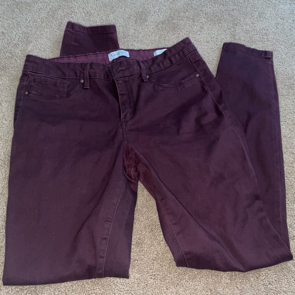 Jessica Simpson super skinny jegging